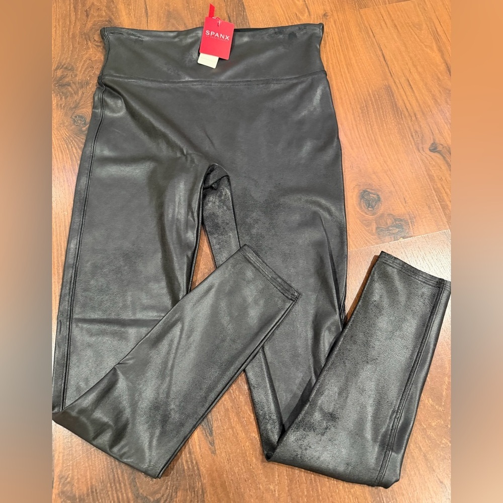 Spanx Women's black Faux Leather Leggings Size XL  NWT
